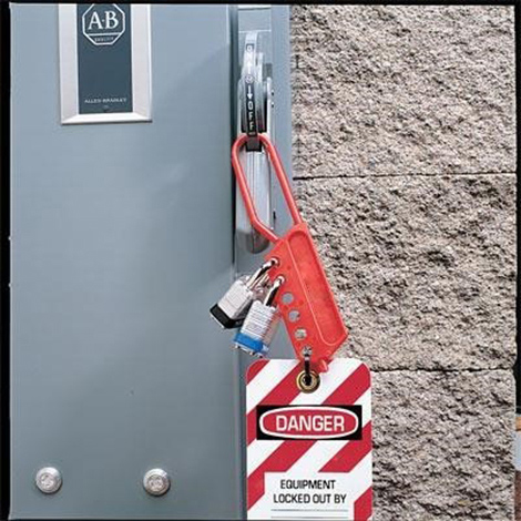 絕緣安全搭扣鎖使用圖